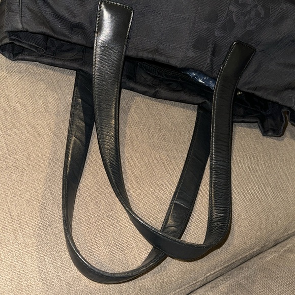 CHANEL TRAVEL LINE TOTE BAG - Picture 8 of 12